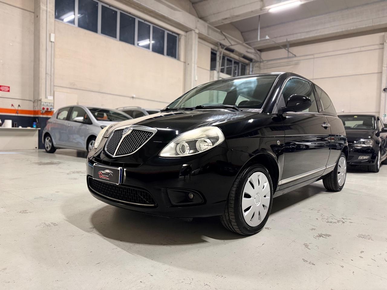 Lancia Ypsilon 1.3 MJT 75 CV Unyca NEOPATENTATI