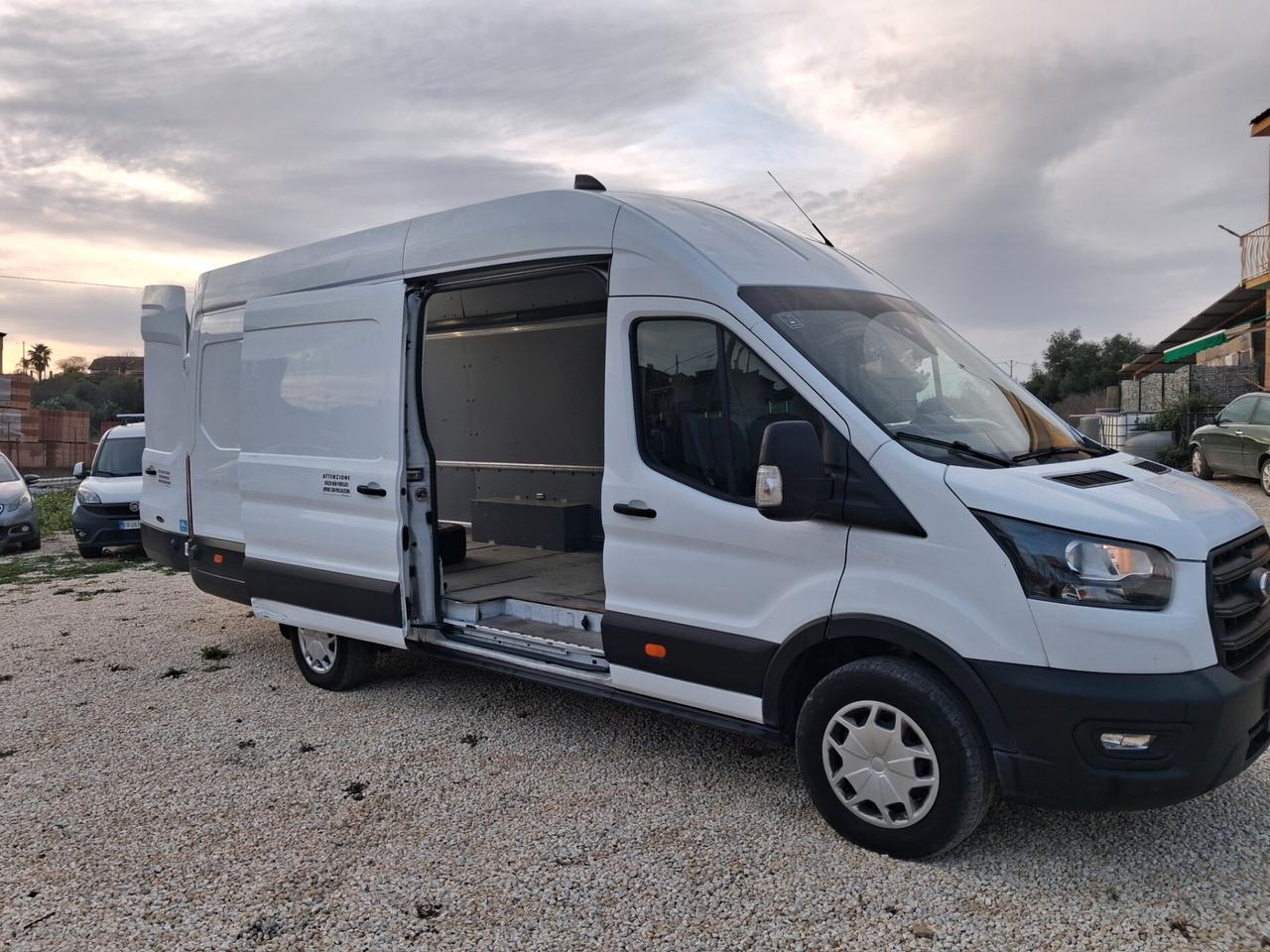 Ford transit passo lungo tetto alto iva esposta