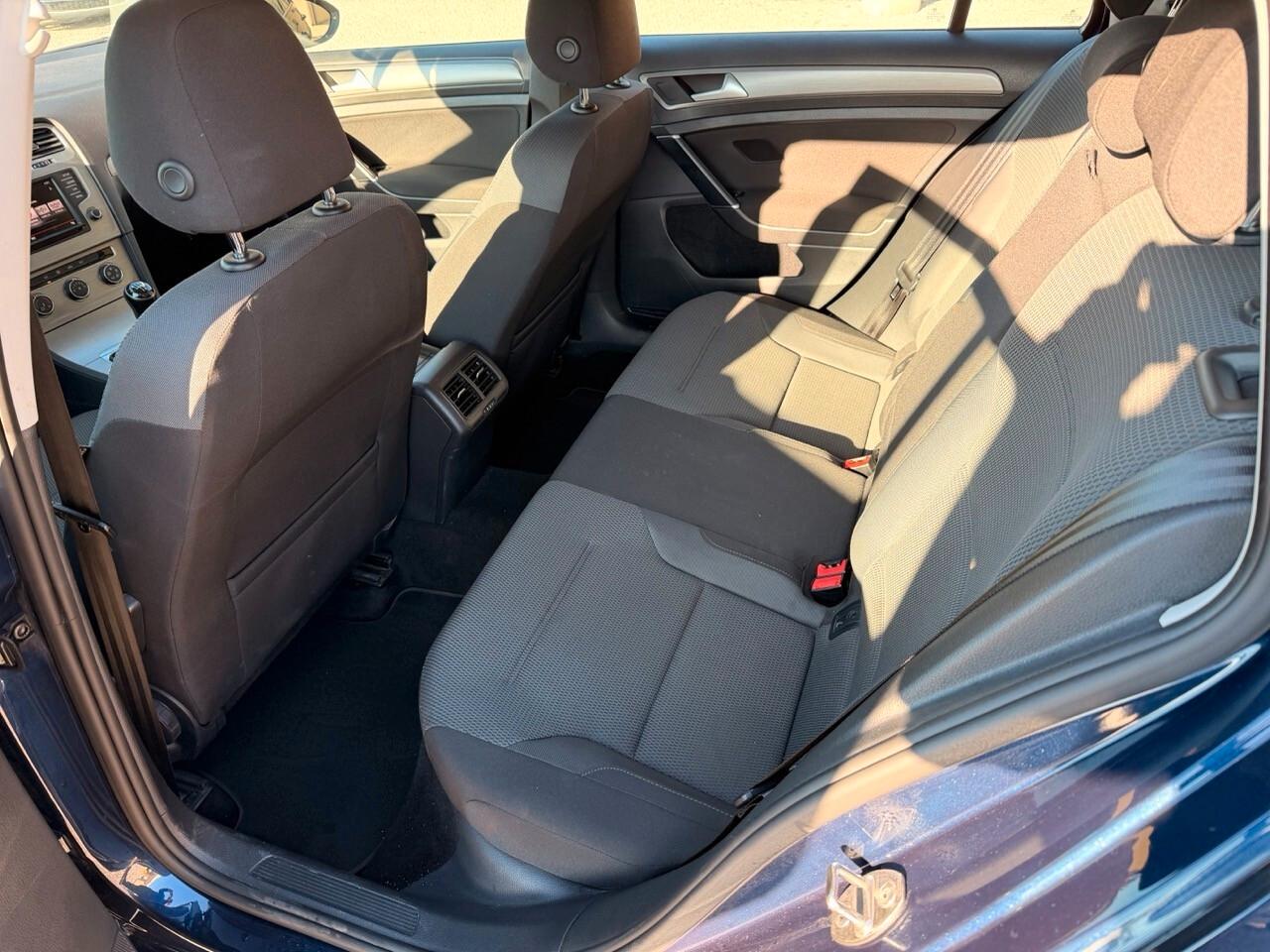 Volkswagen Golf Variant 1.6 tdi Business 110cv