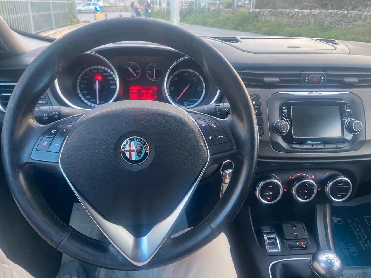 Alfa Romeo Giulietta 1.6 JTDm-2 105 CV Exclusive