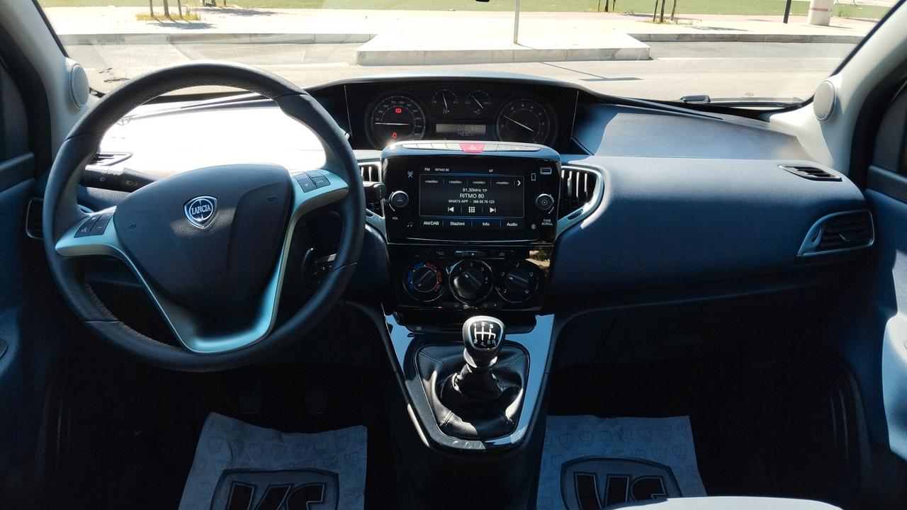 LANCIA YPSILON 1.0 HYBRID -GARANZIA FULL
