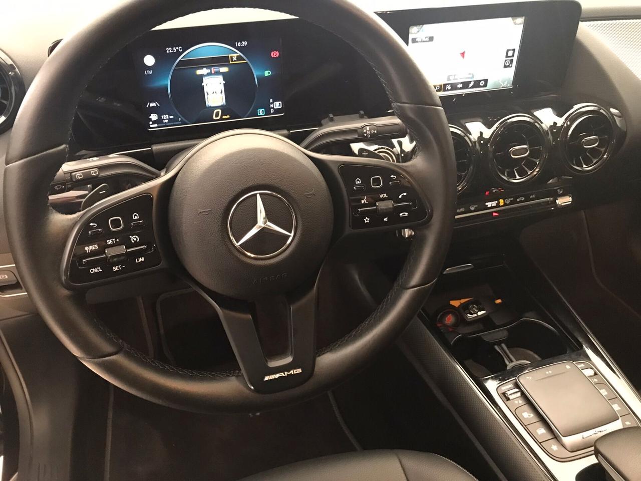 Mercedes-benz GLA 180d 12/2022 motore MERCEDES