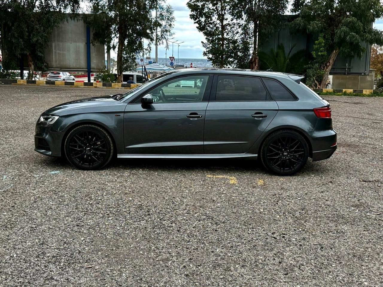 AUDI A3 35 TDI S TRONIC S LINE EDITION