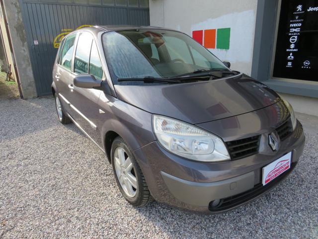 RENAULT Scenic 1.5 dCi/100CV Confort Dynamique