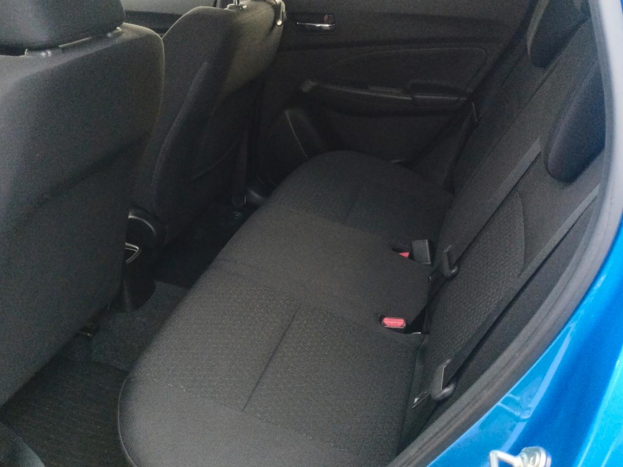 Suzuki Swift 1.2 Hybrid Top