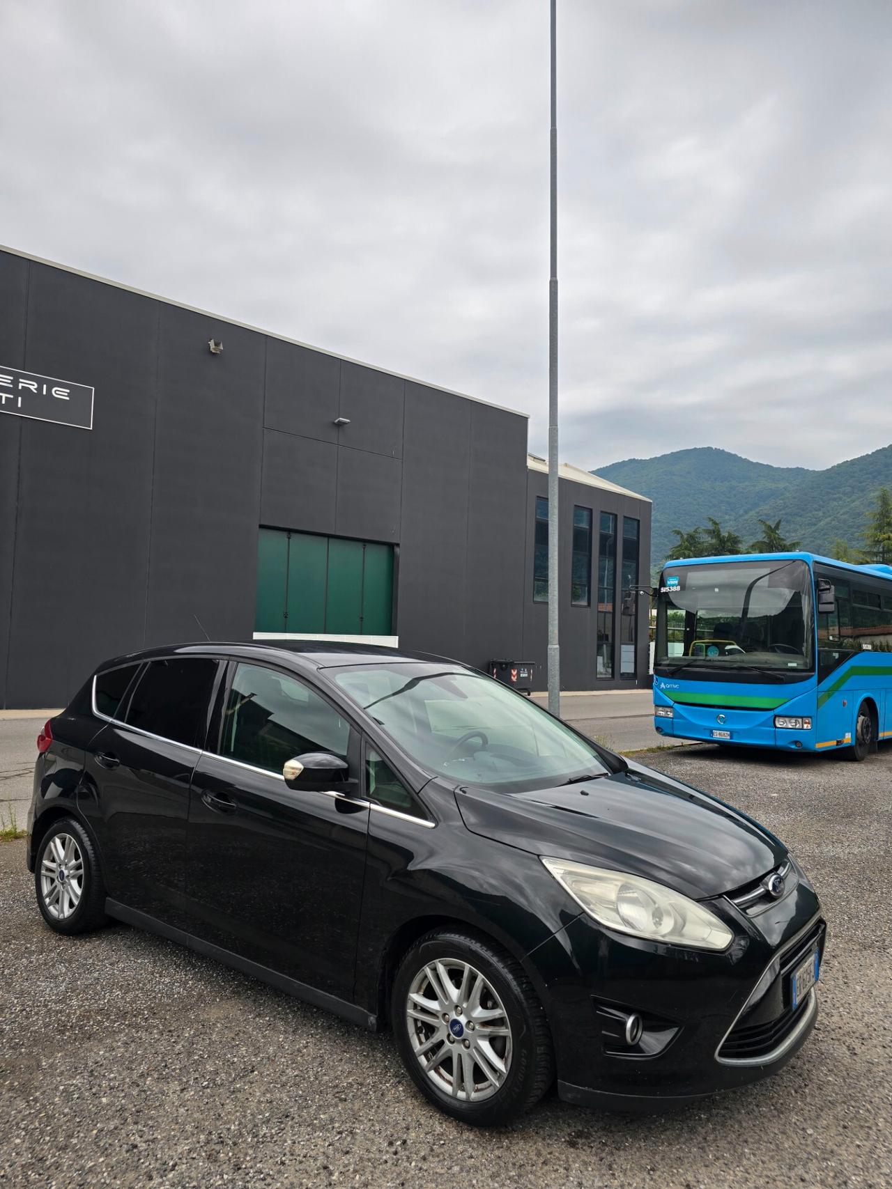 Ford C-Max Titanium