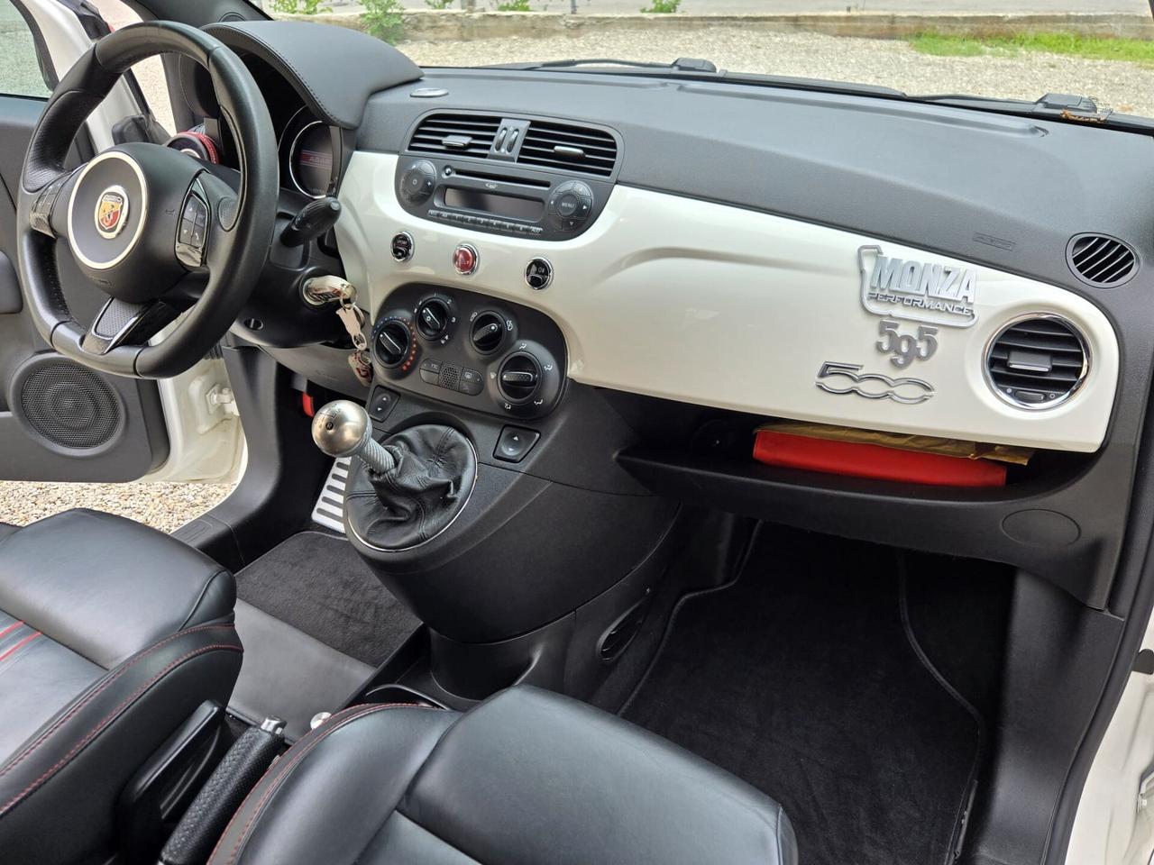 Abarth 595 1.4 Turbo T-Jet 160 CV Turismo con preparazioni