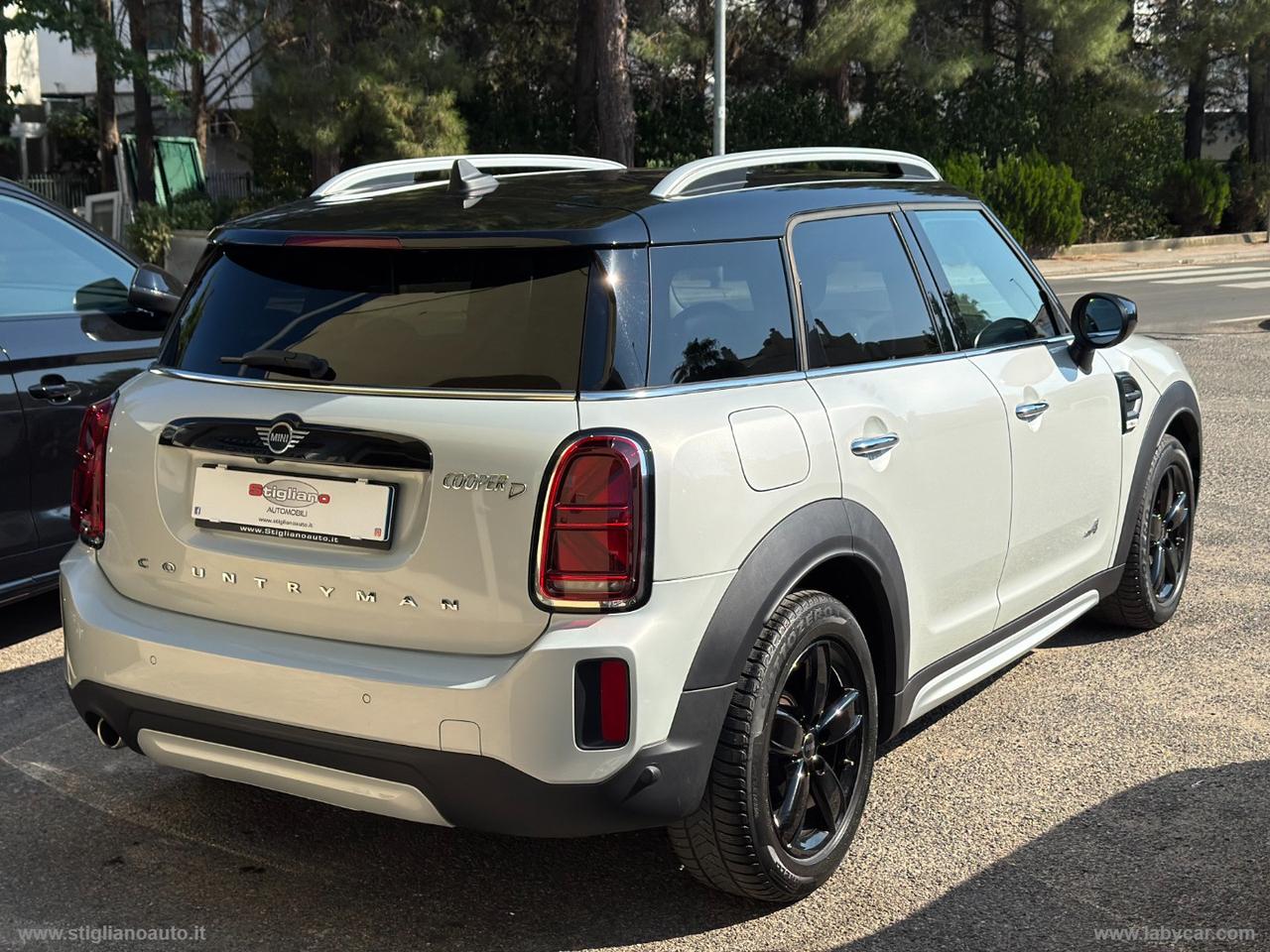 MINI Mini Cooper D Countryman ALL4 Aut.ESSENTIAL TELEC POST FARI