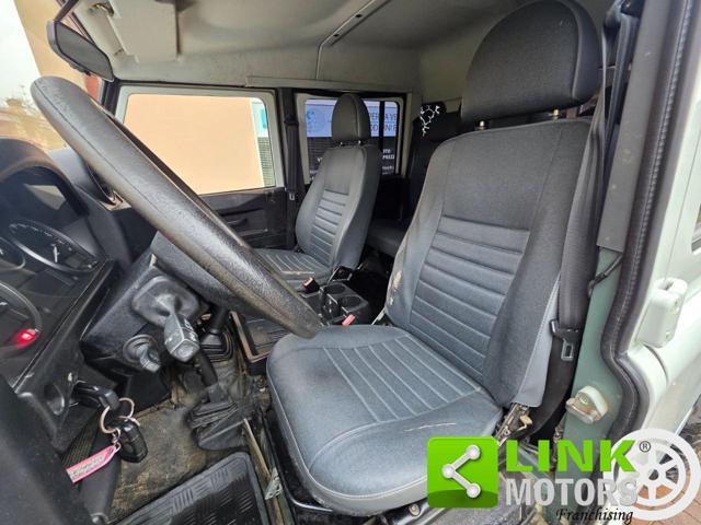 LAND ROVER Defender 2.4 TD4 122 CV 110 Crew Cab