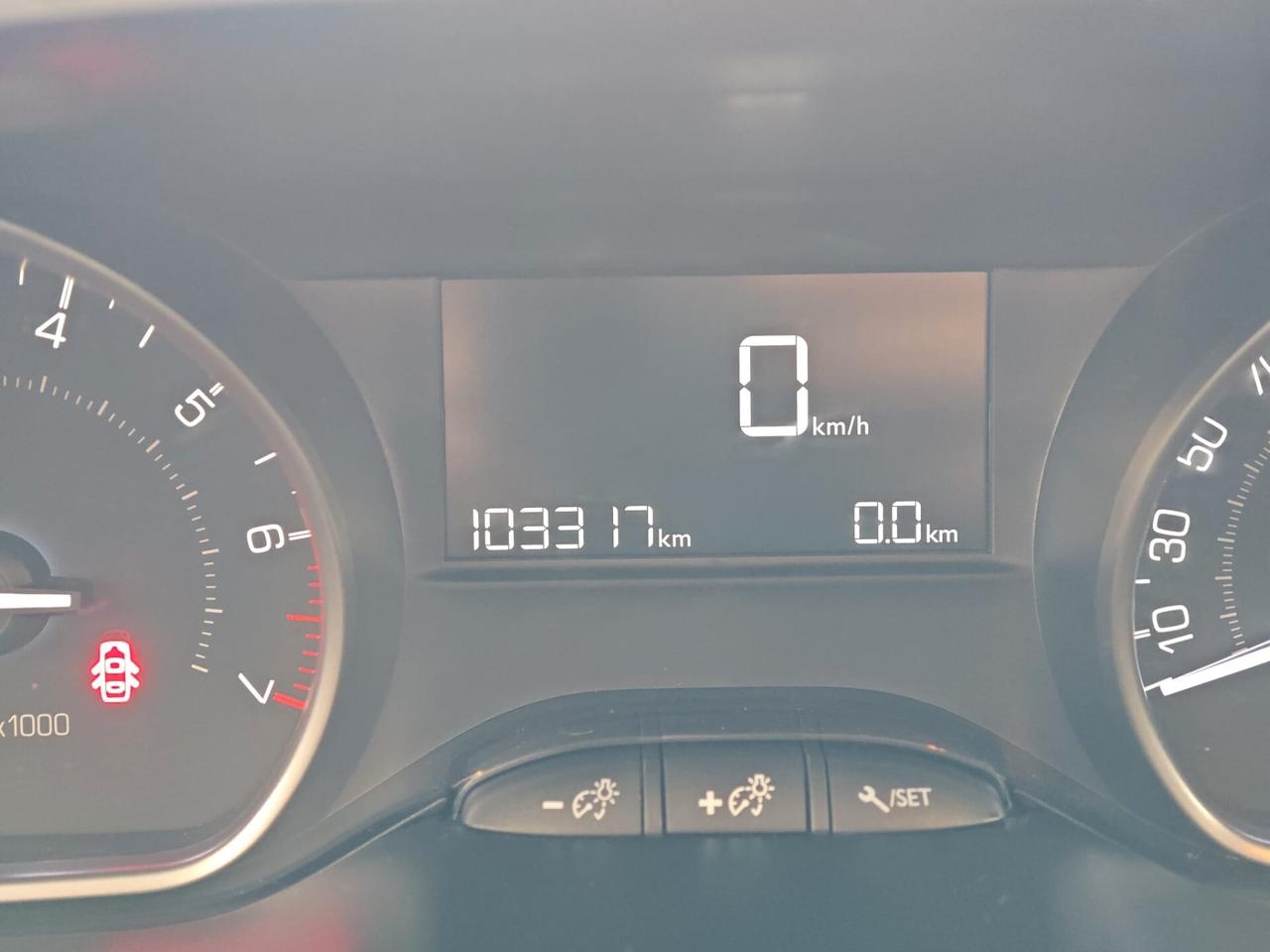 Peugeot 208 I 2015 5p 1.2 puretech Allure s