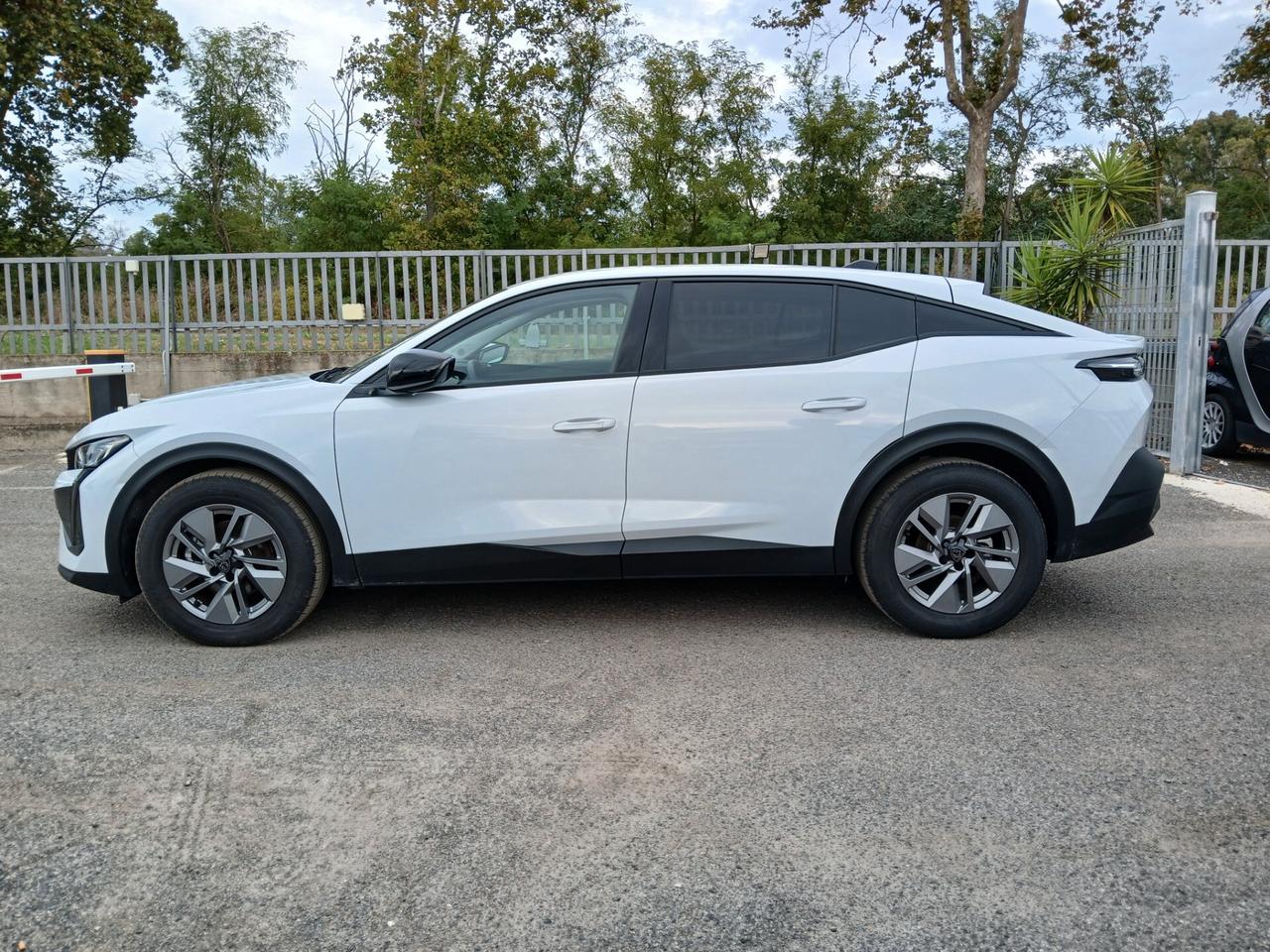 Peugeot 408 Hybrid 145 e-DCS6 Allure