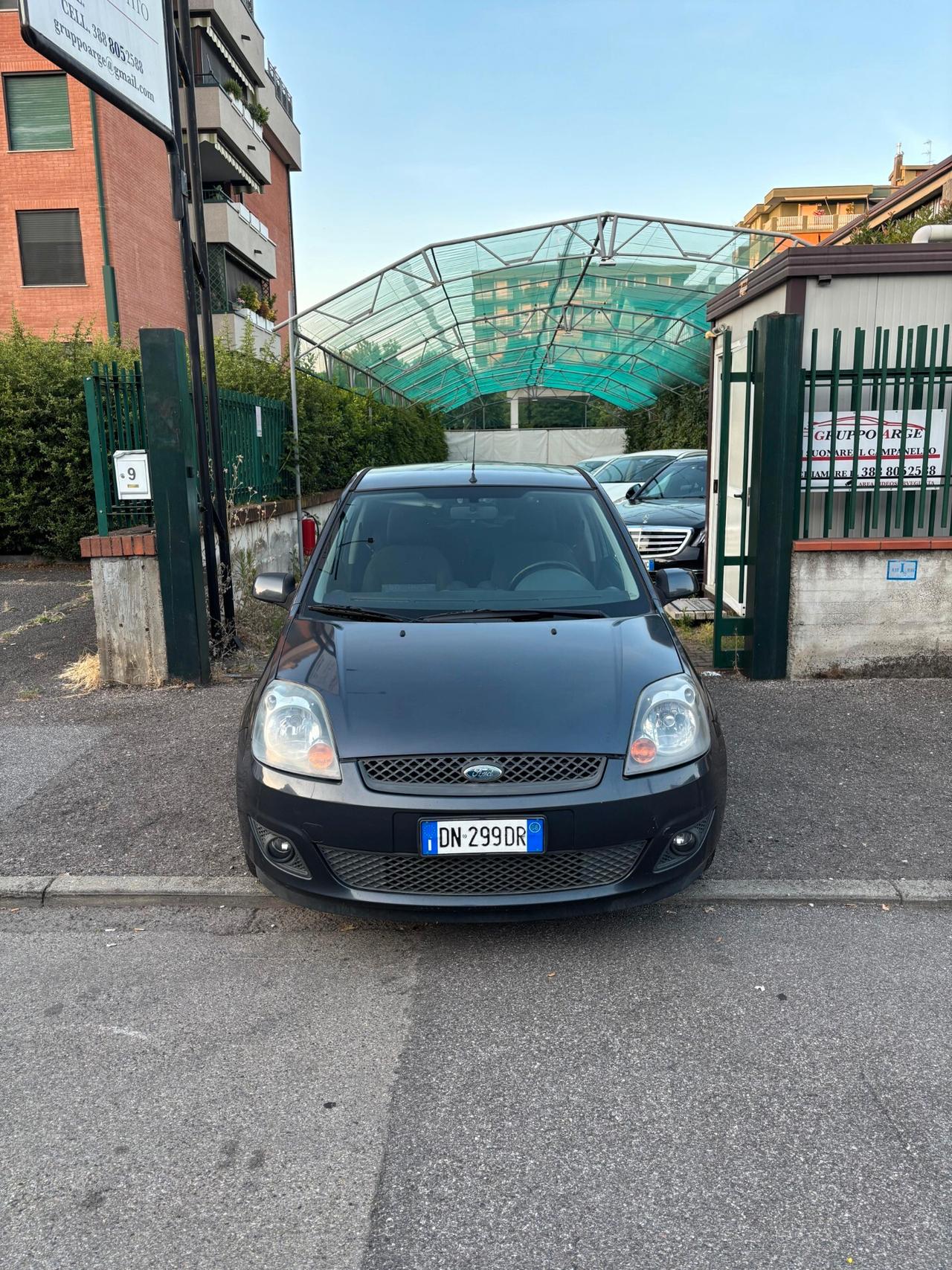 Ford Fiesta 1.2 16V 3p. Ghia