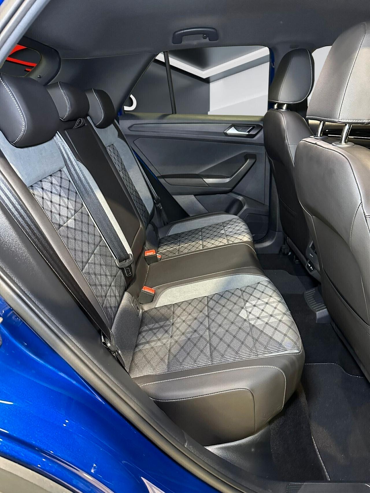 Volkswagen T-Roc 2.0 TDI SCR 150 CV DSG 4MOTION R-Line