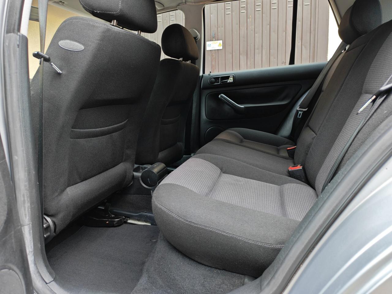Volkswagen Golf 1.6 BENZINA 105cv 25years / Unipro
