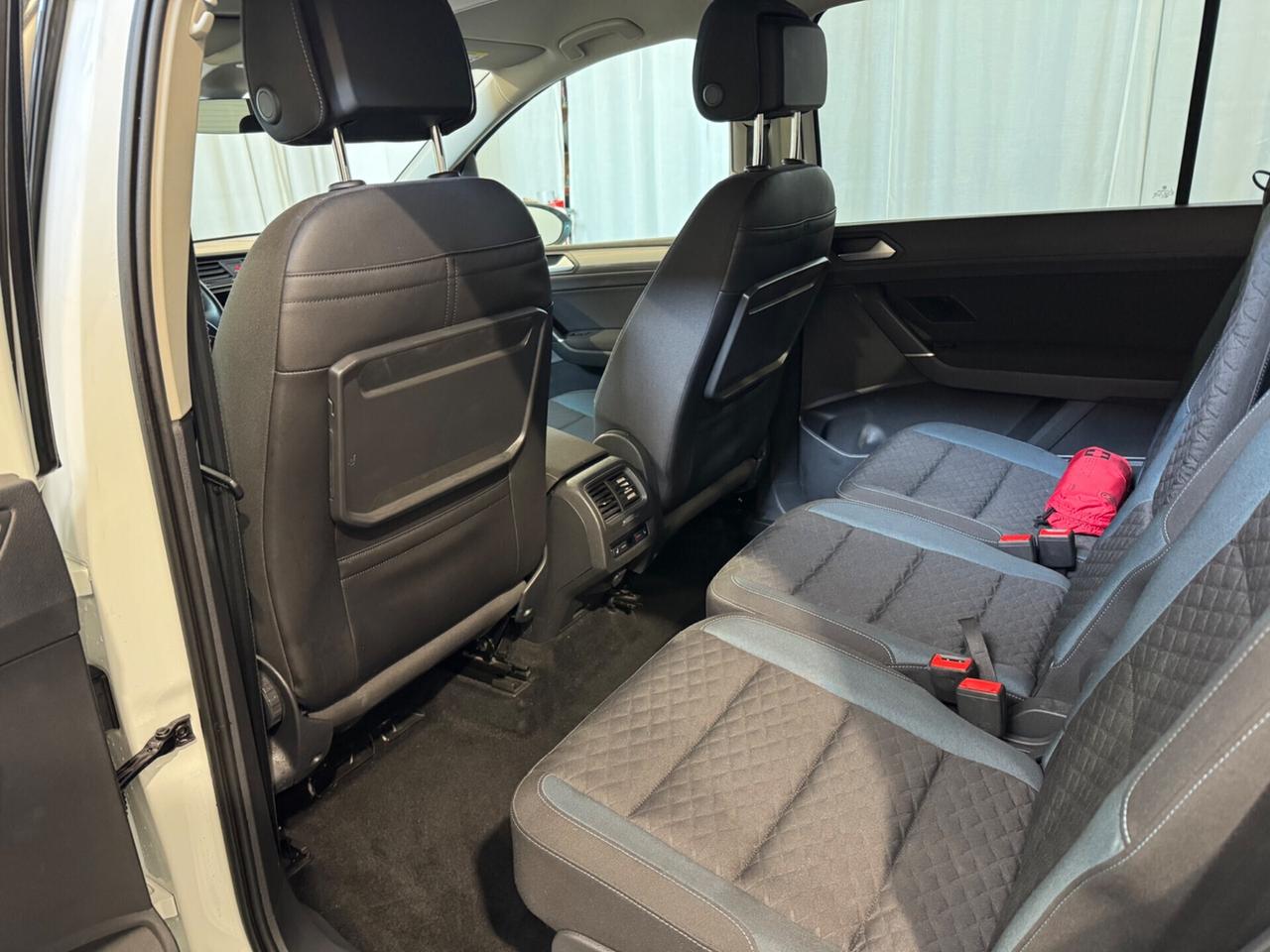 Volkswagen Touran 2.0 TDI 150 CV SCR DSG Executive 7 POSTI !!