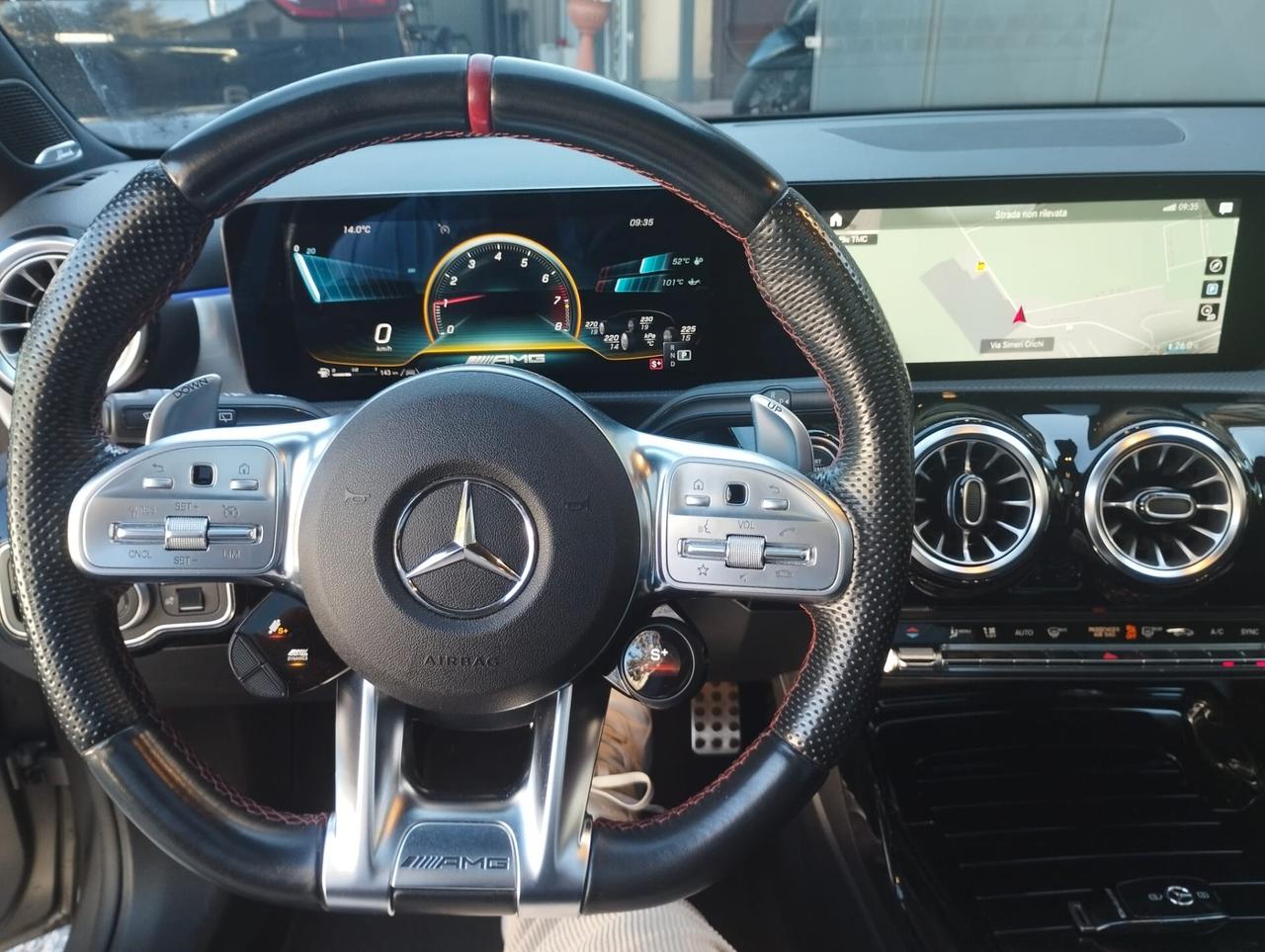 Mercedes-benz A 35 AMG RACE EDITION