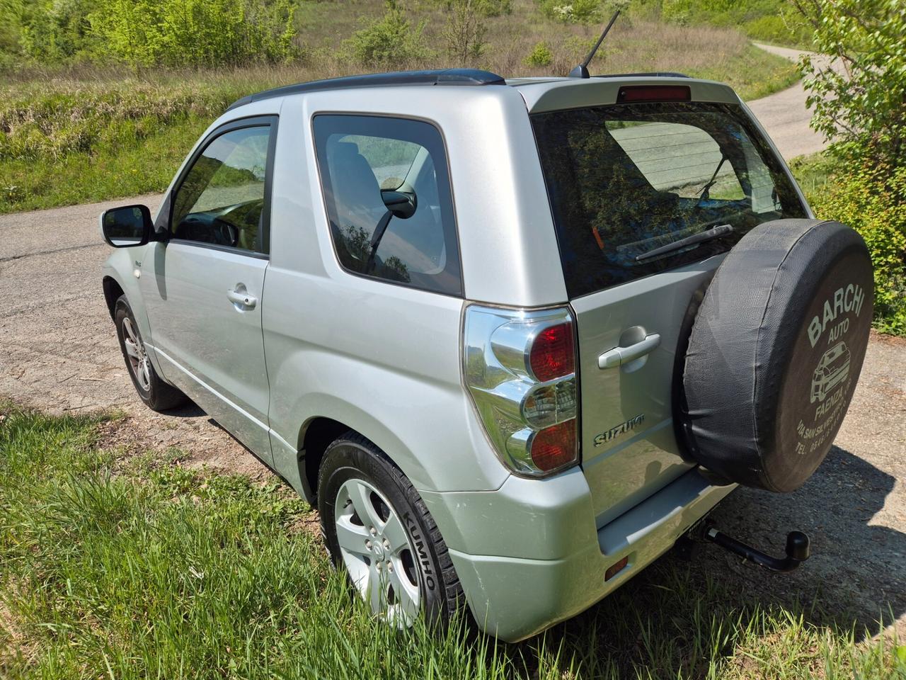 Suzuki Grand Vitara 1.9 DDiS 3 porte