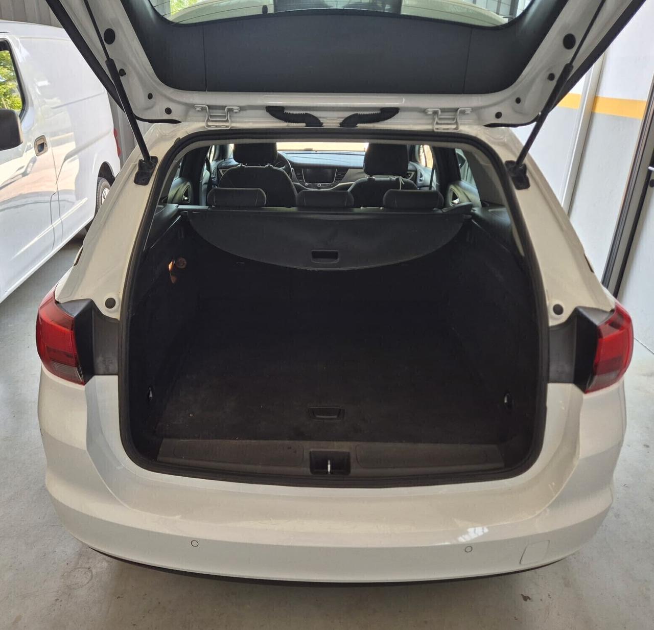 Opel Astra 1.6 CDTi 110CV Start&Stop Sports Tourer Business