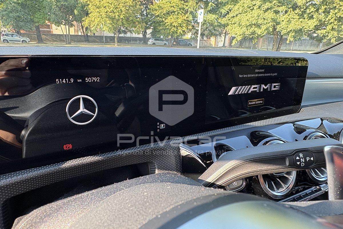 MERCEDES A 35 AMG 4Matic