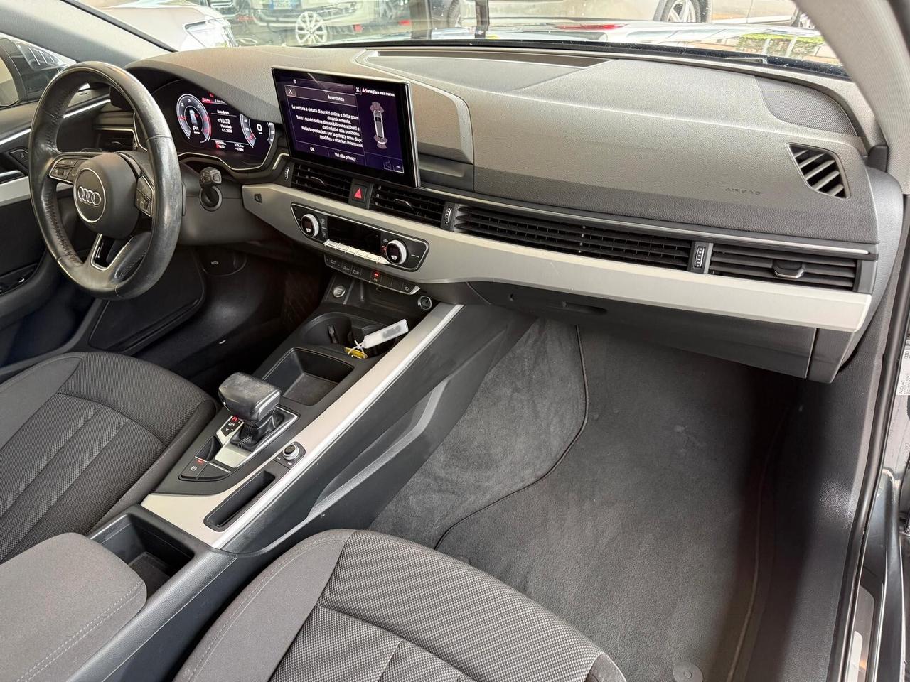 Audi A4 Avant 30 TDI/136 CV S tronic Business