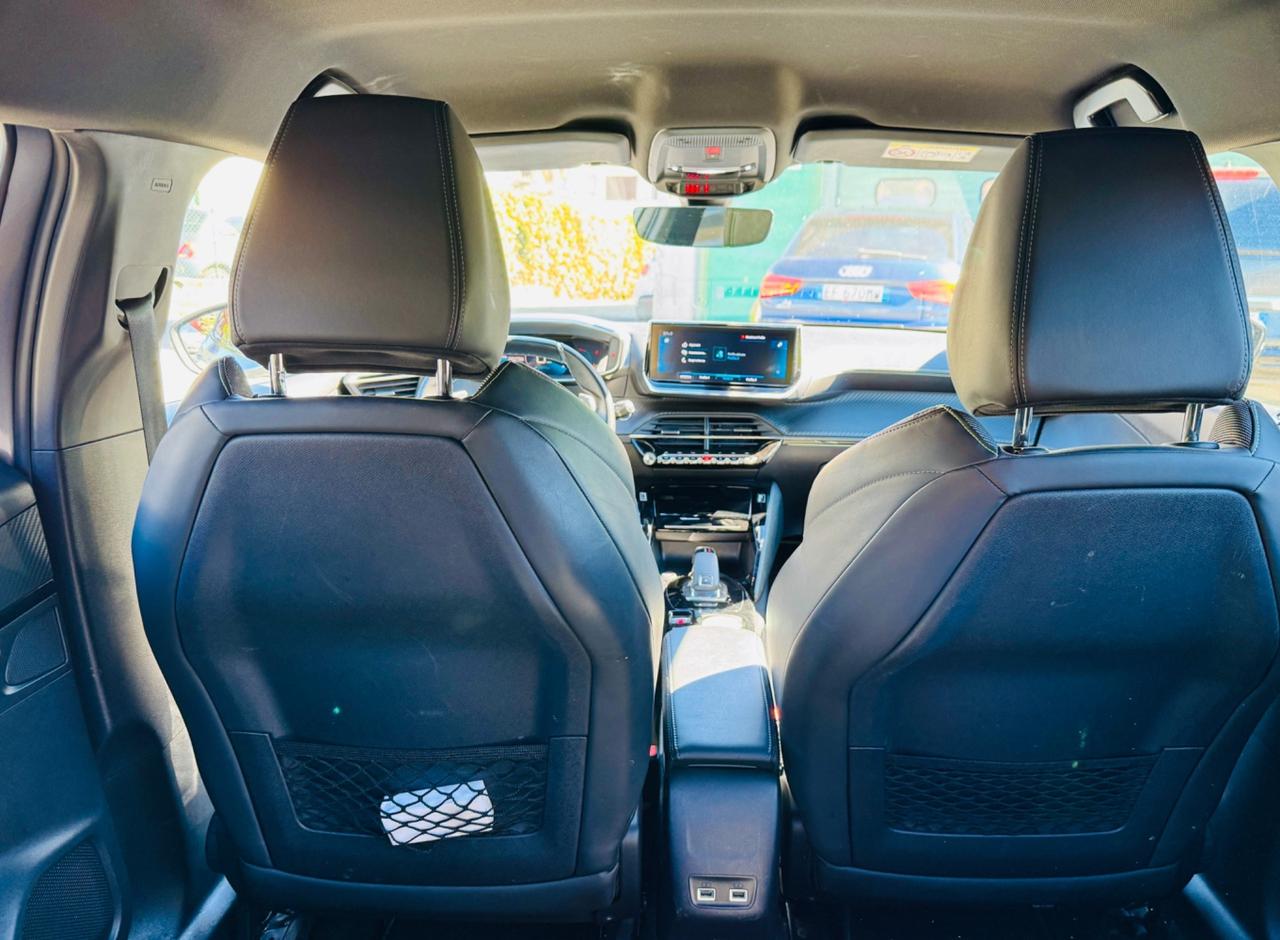 Peugeot 2008 BlueHDi 130 CV GT Line