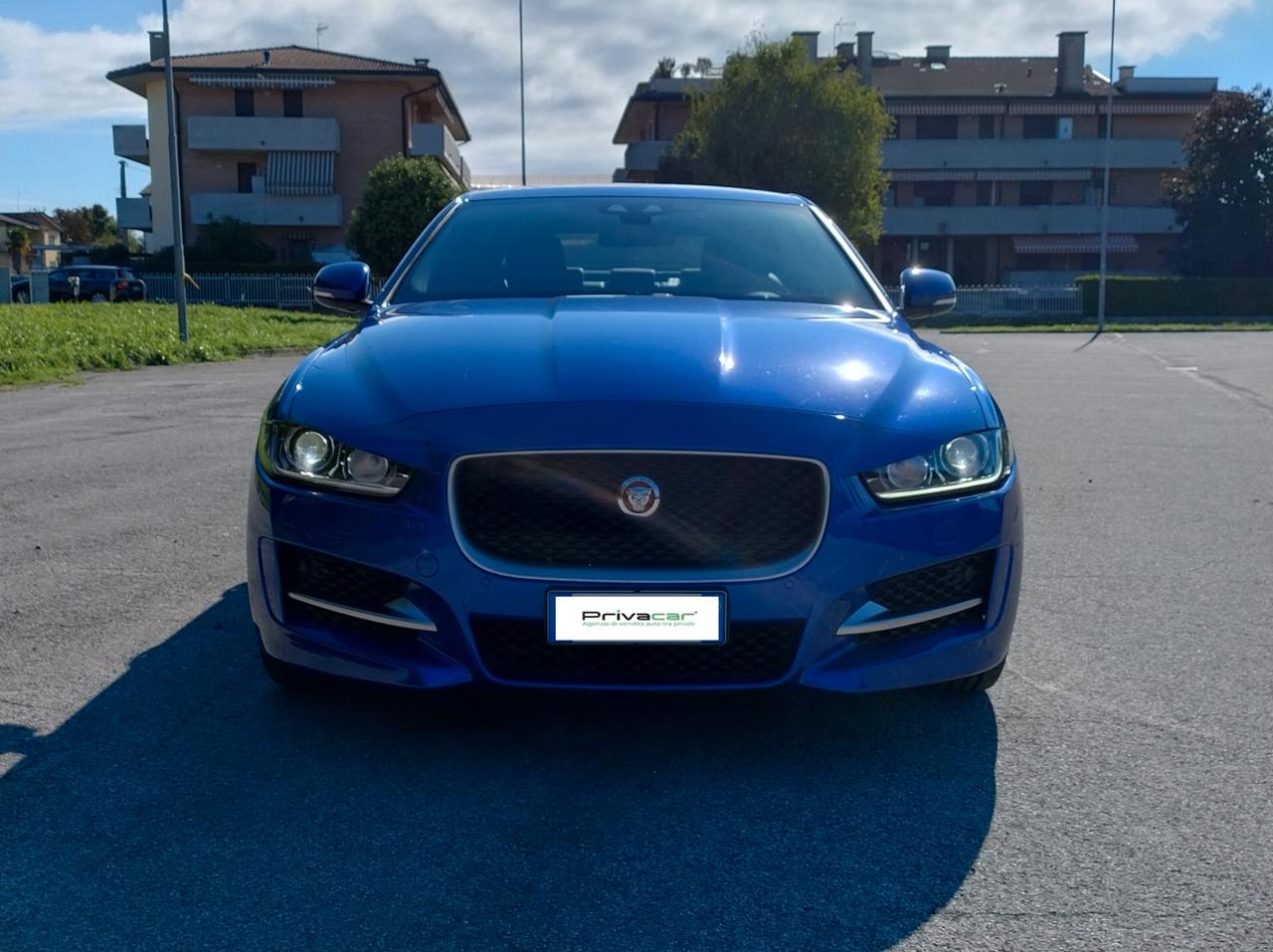 Jaguar XE 2.0d AWD 240cv aut. R-SPORT