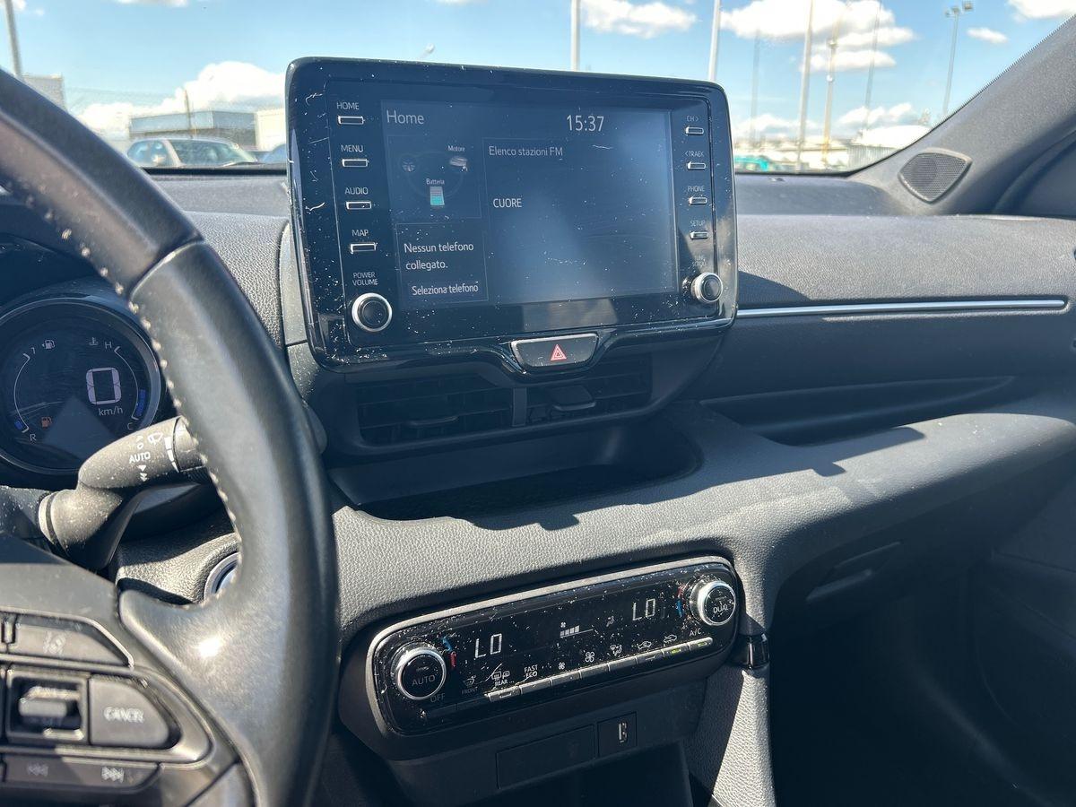 TOYOTA Yaris IV 2020 - Yaris 1.5h Lounge