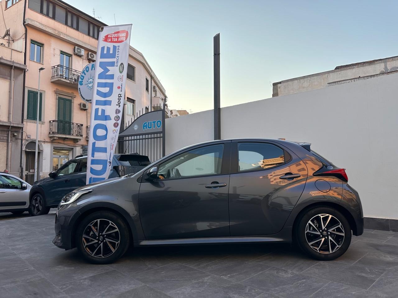 Toyota Yaris 1.5 Hybrid 5 porte Trend