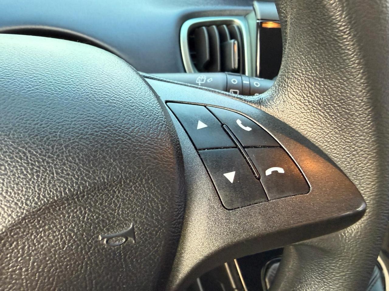 Lancia Ypsilon 1.0 FireFly 5 porte S&S Hybrid Silver