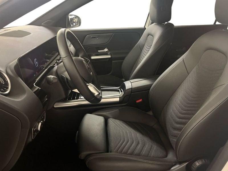 Mercedes-Benz GLA 180 d Automatic Business Extra
