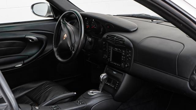 PORSCHE 911 Carrera 4 Coupé PORSCHE APPROVED