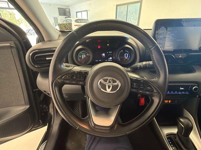 Toyota Yaris Hybrid Trend MY22