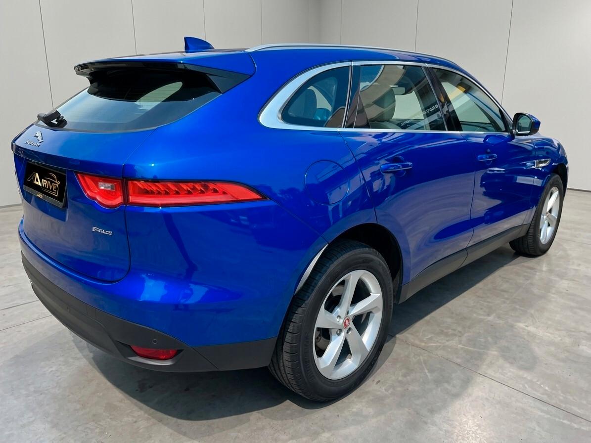 Jaguar F-Pace 2.0 D 180 CV AWD automatica Prestige