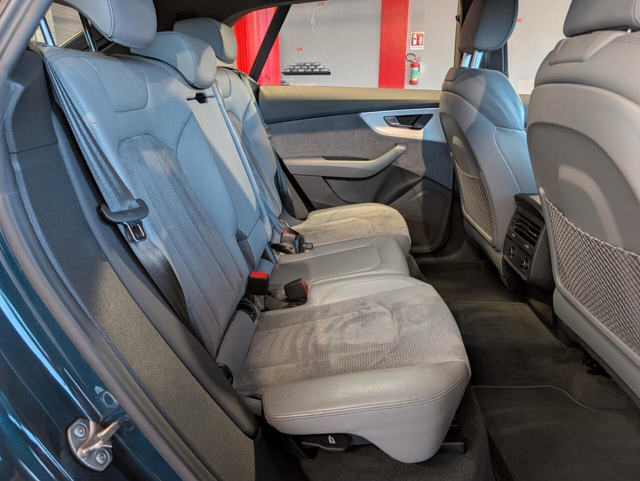 Audi Q8 45 TDI quattro 3.0 diesel S-LINE IVA ESPOSTA