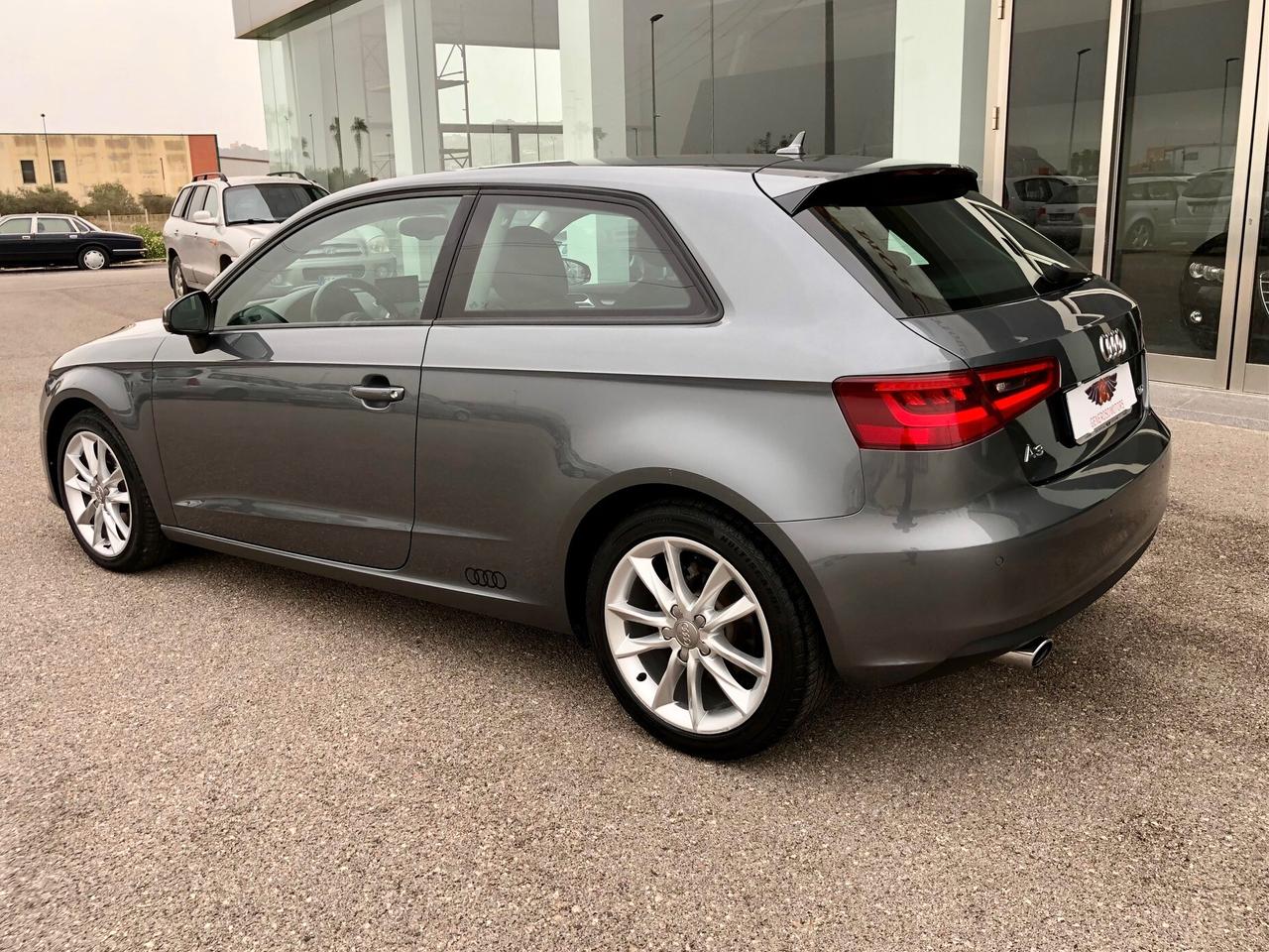 Audi A3 AUDI A3 1.6 TDI S-TRONIC AMBITION 3P