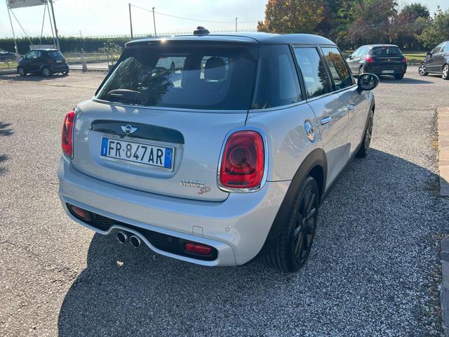 MINI Cooper SD 2.0 Cooper SD aut. Hype 5 porte