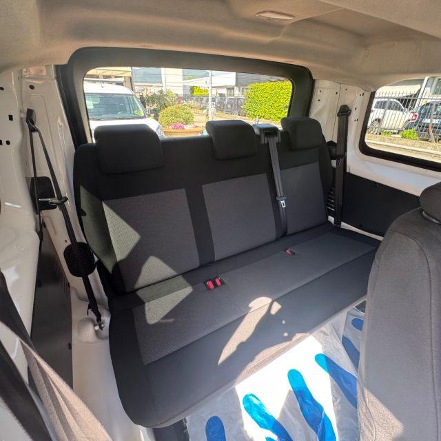 PEUGEOT Expert TRAVELLER 1.5 BlueHDi 120 S&S PC-TN COMBI COMPACT