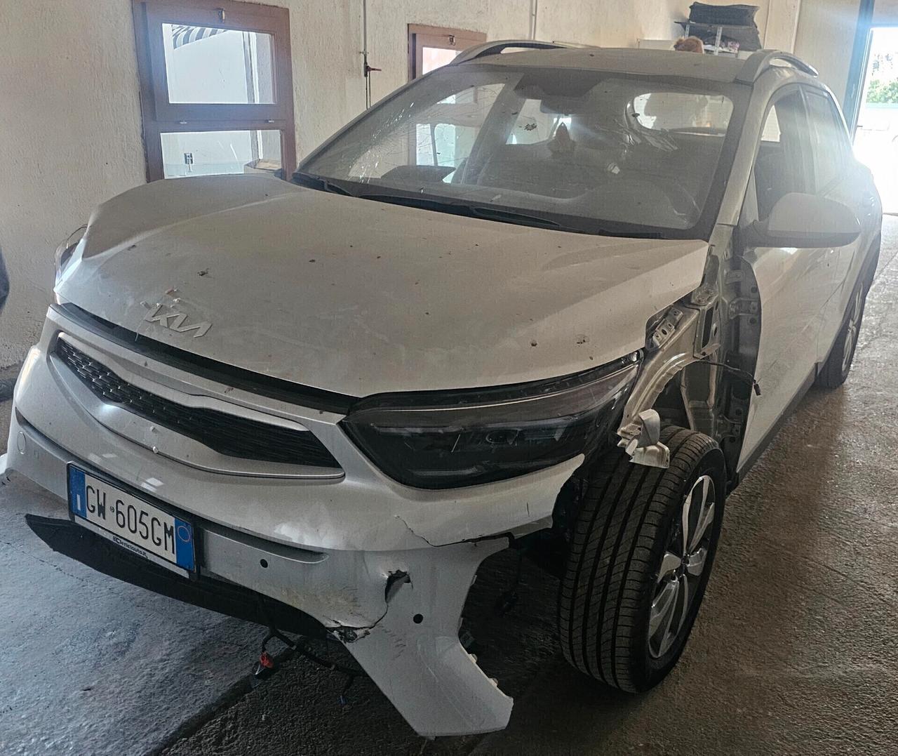 Kia Stonic 1.2 DPI Style solo 2000 km