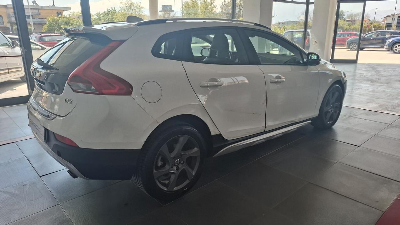 Volvo V40 Cross Country D4 Momentum