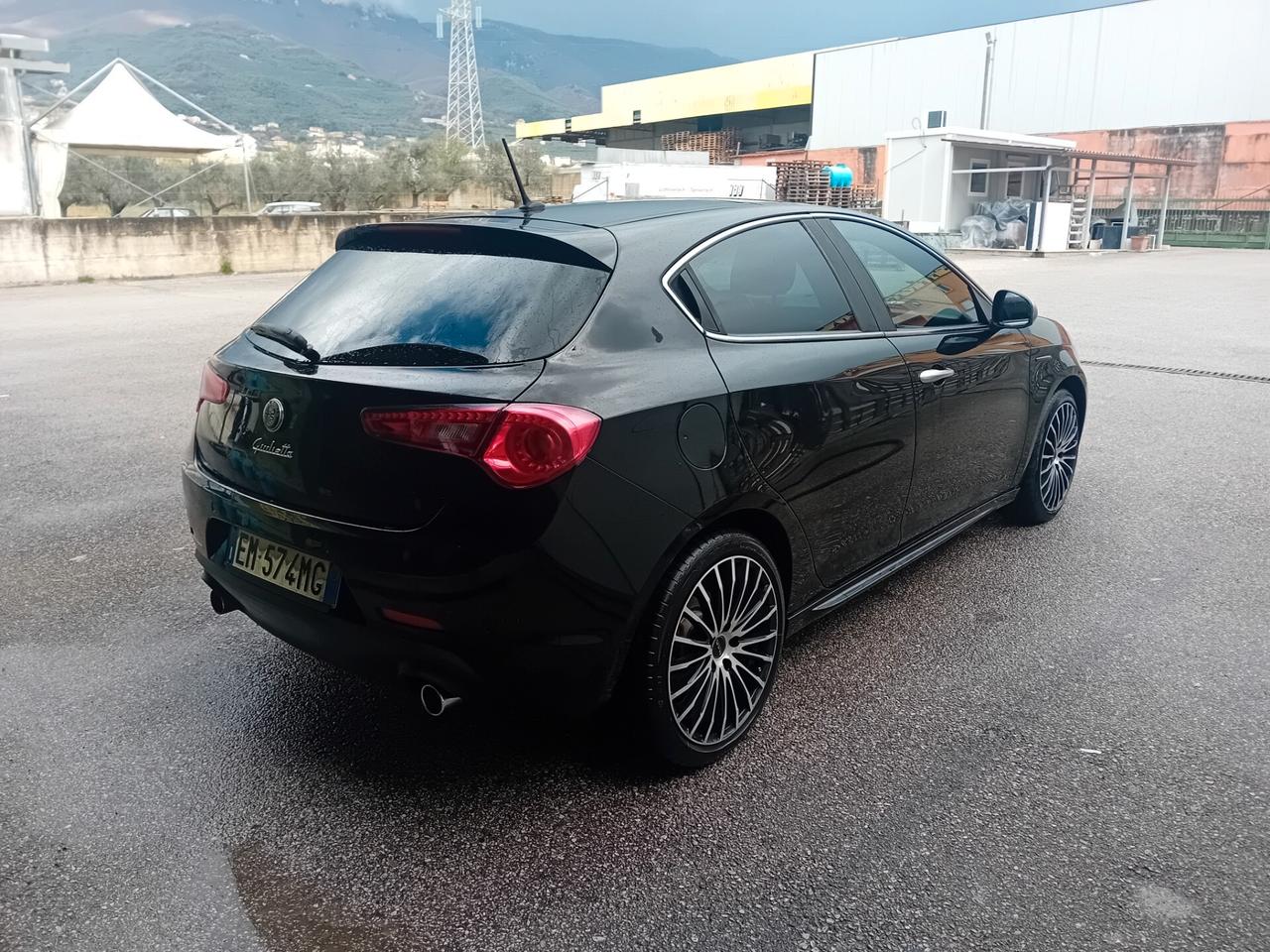 Alfa Romeo Giulietta 1.6 JTDm-2 105 CV Veloce