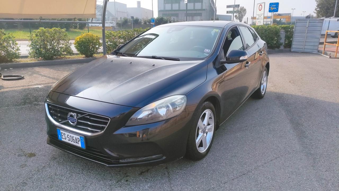 Volvo V40 1.6 Diesel NEOPATENTATI - 2013