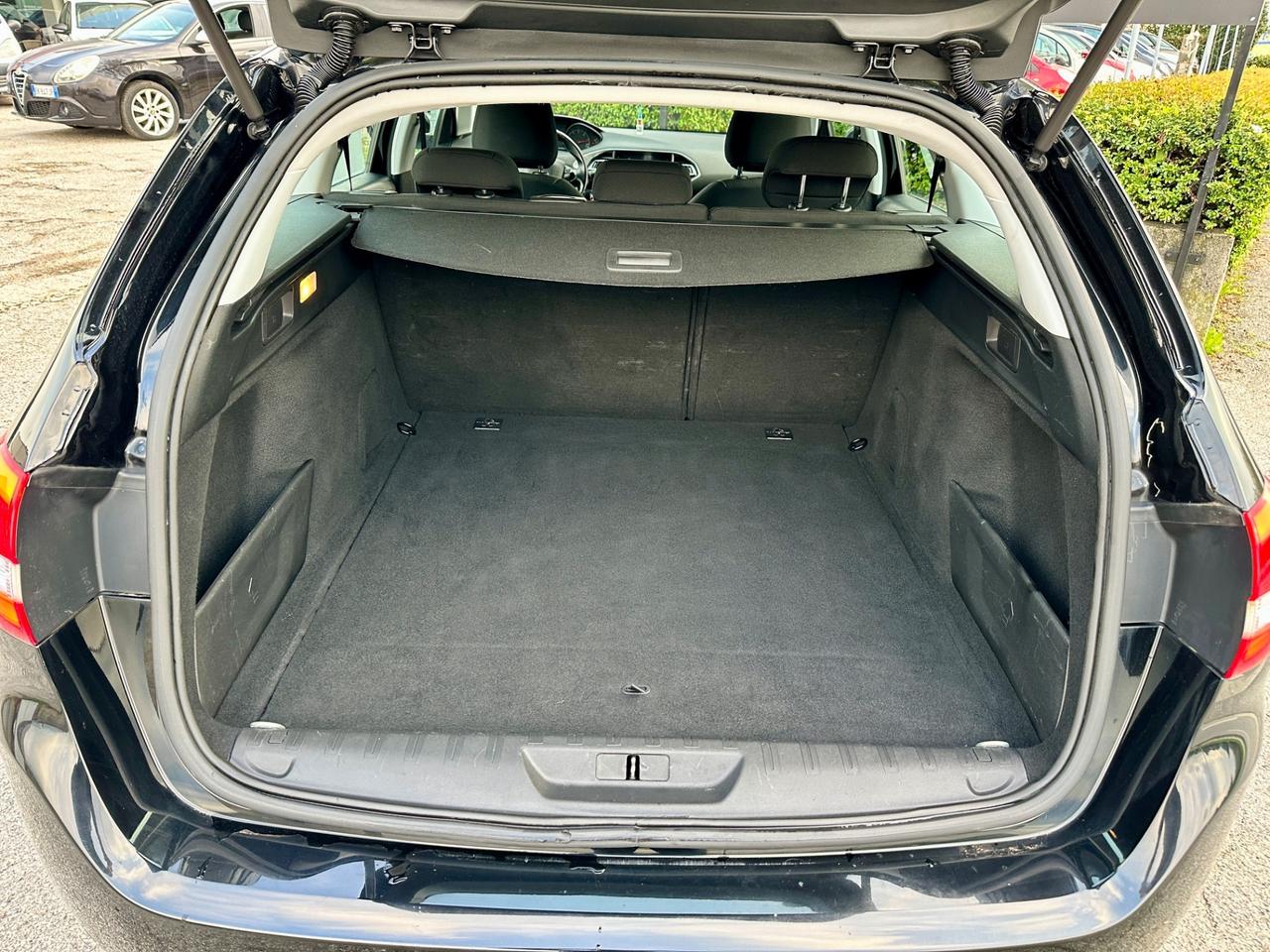 Peugeot 308 BlueHDi 120 S&S SW 2018