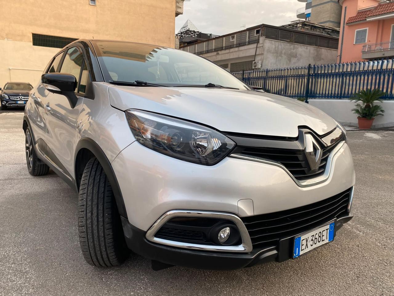 Renault Captur 1.5 dCi 90cv full opt 2014