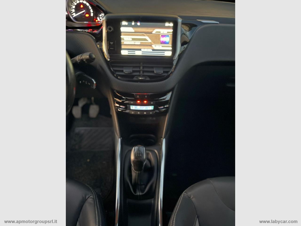 PEUGEOT 2008 PureTech 82 Allure