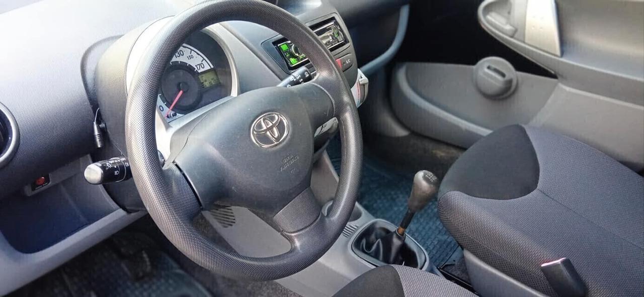 Toyota Aygo 1.0 CLIMA - LEGGI!