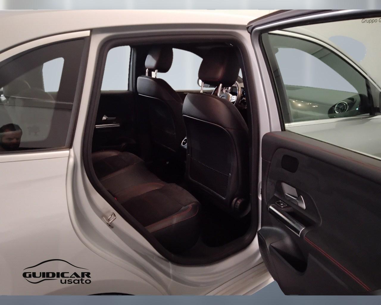 Mercedes-Benz Classe B - W247 2018 - B 180 d Premium auto