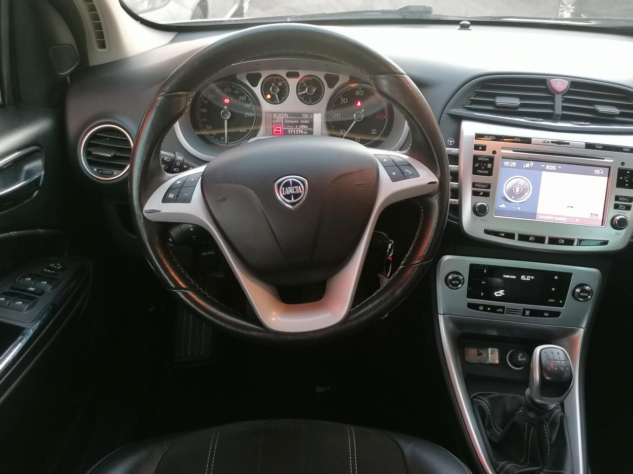 Lancia Delta 1.6 MJT Platino( da vetrina)