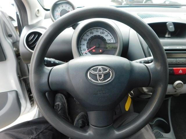 Toyota Aygo 1.0 12V VVT-i 5 porte Sol