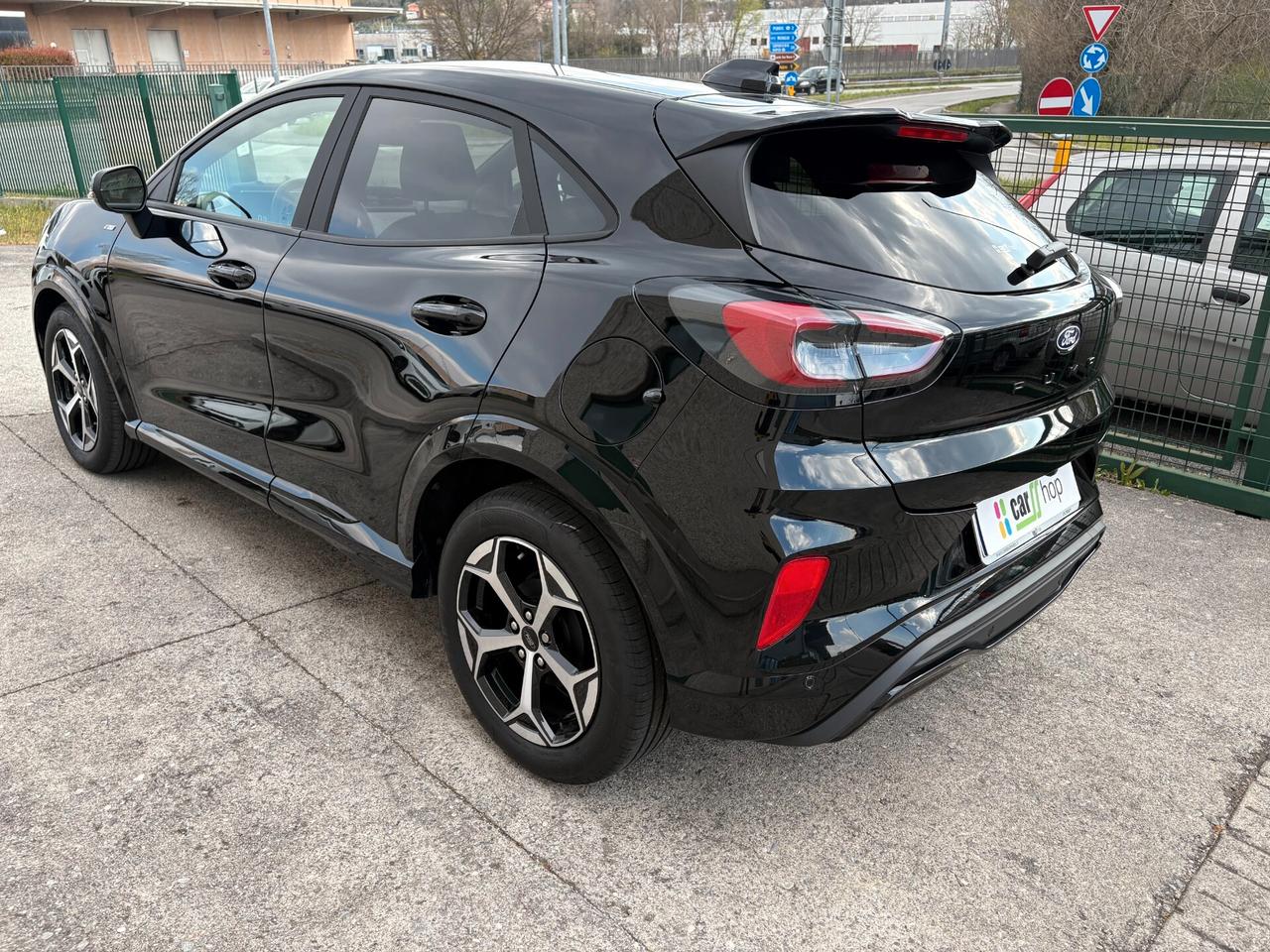 Ford Puma 1.0 EcoB. Hybrid 125 ST-Line X 4100 KM.