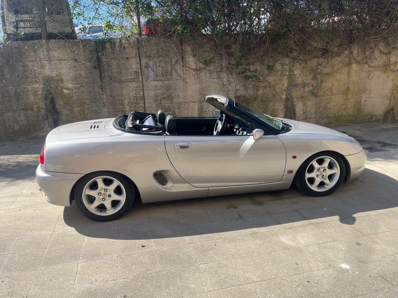 Mg MGF 1.8 spider DA SISTEMARE